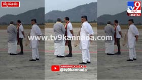 ಡಿಕೆಶಿ, ಸಿದ್ದರಾಮಯ್ಯ ಜತೆ ಪ್ರತ್ಯೇಕವಾಗ ರಾಹುಲ್ ರಹಸ್ಯ ಮಾತು