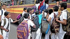 ರಾಯಚೂರಿನಲ್ಲಿ ರಸ್ತೆಗಿಳಿದ 'ವಿದ್ಯಾರ್ಥಿ ರಥ'