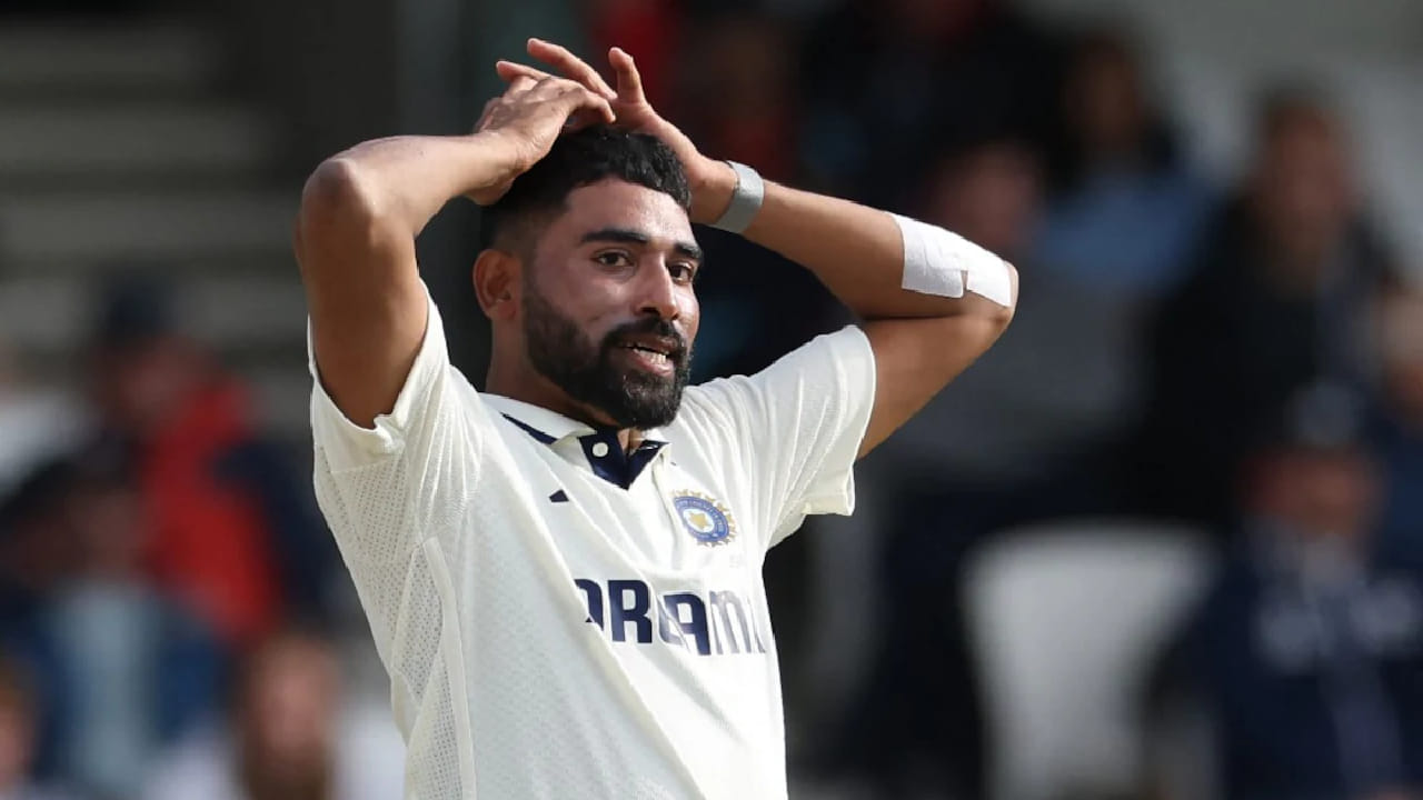 ಇನ್ನು ಈ ಪ್ರಸ್ತುತ ರಣಜಿ ಟೂರ್ನಿಯಲ್ಲಿ 5 ಪಂದ್ಯಗಳನ್ನಾಡಿರುವ ಹೈದರಾಬಾದ್ ತಂಡವು 4 ರಲ್ಲಿ ಸೋಲನುಭವಿಸಿದೆ. ಅಂದರೆ ಗೆದ್ದಿರುವುದು ಕೇವಲ 1 ಮ್ಯಾಚ್ ಮಾತ್ರ. ಈ ಮೂಲಕ ಅಂಕ ಪಟ್ಟಿಯಲ್ಲಿ 5ನೇ ಸ್ಥಾನದಲ್ಲಿದೆ. ಇದೀಗ ಮೊಹಮ್ಮದ್ ಸಿರಾಜ್ ಮುಂದಾಳತ್ವದಲ್ಲಿ ಹೈದರಾಬಾದ್ ಪಡೆ ಹೇಗೆ ಪ್ರದರ್ಶನ ನೀಡಲಿದ್ದಾರೆ ಎಂಬುದನ್ನು ಕಾದು ನೋಡಬೇಕಿದೆ.