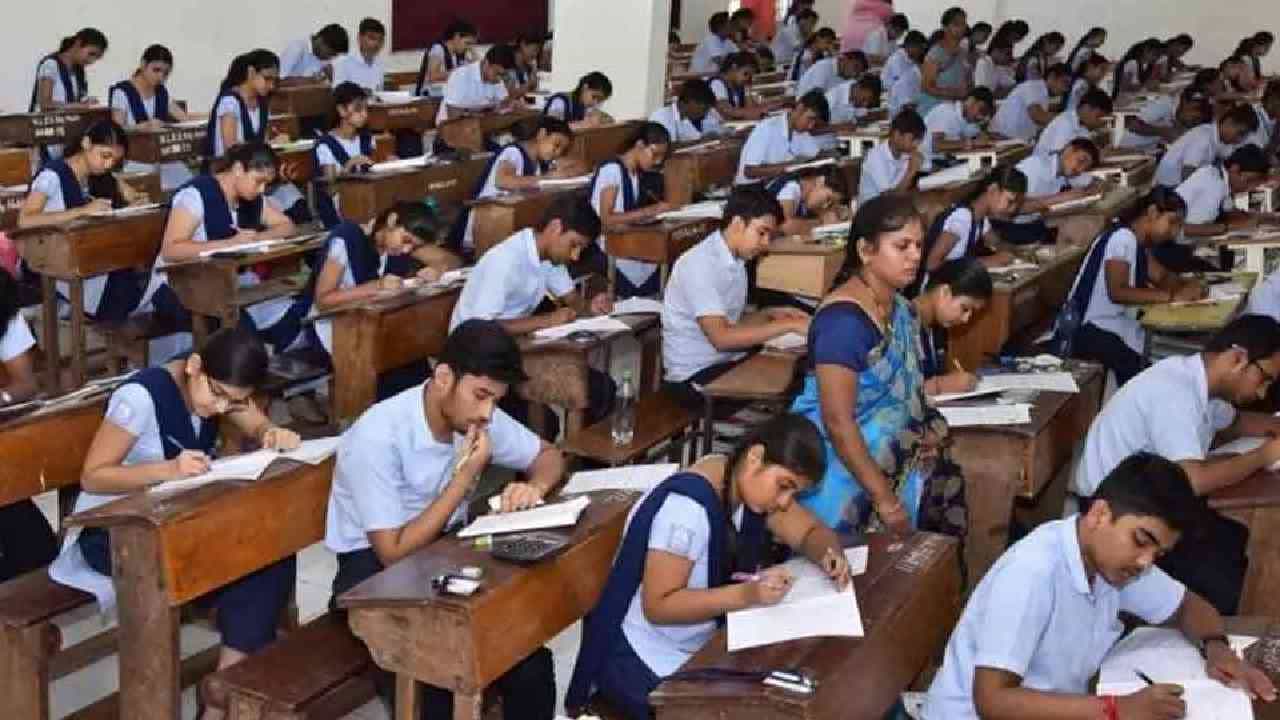 SSLC ಪರೀಕ್ಷೆಗೆ ಹೊಸ  ಗೈಡ್​ಲೈನ್ಸ್ ಪ್ರಕಟ: ವಿದ್ಯಾರ್ಥಿ, ಶಿಕ್ಷಕರಿಗೆ ಖಡಕ್ ಸೂಚನೆ