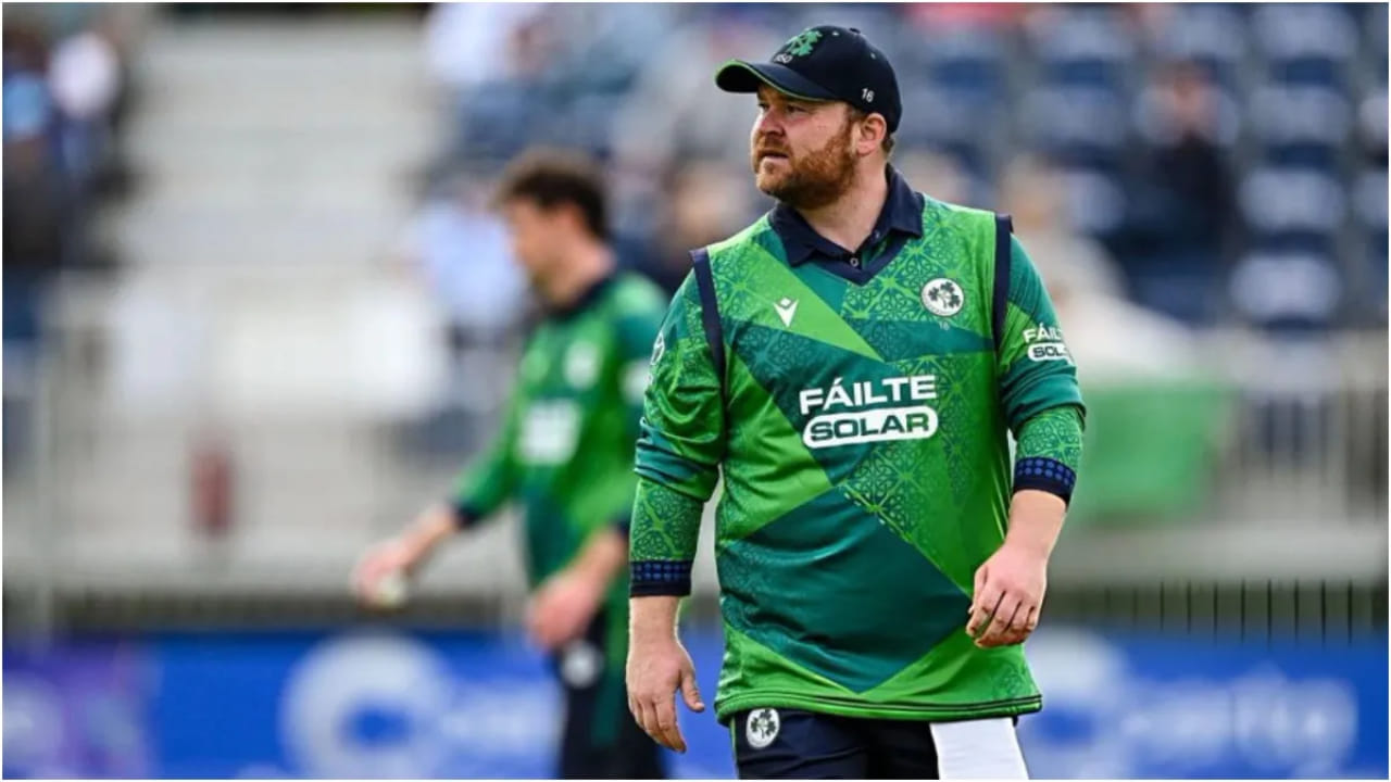 ಐರ್ಲೆಂಡ್ ಹಾಗೂ ಯುಎಇ ನಡುವೆ ಎರಡು ಪಂದ್ಯಗಳ ಟಿ20 ಸರಣಿ ನಡೆಯುತ್ತಿದೆ. ಸರಣಿಯ ಮೊದಲ ಪಂದ್ಯದಲ್ಲಿ ಮೊದಲು ಬ್ಯಾಟಿಂಗ್‌ ಮಾಡಿದ ಐರ್ಲೆಂಡ್ ತಂಡ 178 ರನ್ ಕಲೆಹಾಕಿತು. ಈ ಗುರಿ ಬೆನ್ನಟ್ಟಿದ ಯುಎಇ ತಂಡ 121 ರನ್​ಗಳಿಗೆ ಆಲೌಟ್ ಆಗಿ 57 ರನ್​ಗಳಿಂದ ಸೋಲೊಪ್ಪಿಕೊಂಡಿತು. ಇನ್ನು ಇದೇ ಪಂದ್ಯದಲ್ಲಿ  ಐರ್ಲೆಂಡ್ ತಂಡದ ನಾಯಕ ಪಾಲ್ ಸ್ಟಿರ್ಲಿಂಗ್ ವಿಶ್ವ ದಾಖಲೆಯೊಂದನ್ನು ನಿರ್ಮಿಸಿದರು.