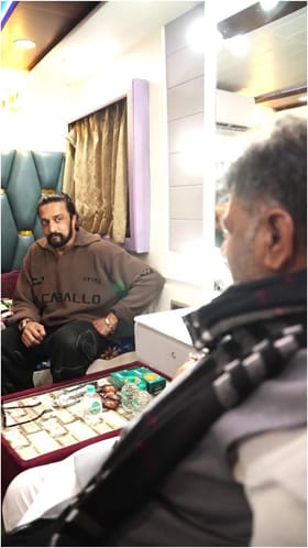 ಕಿಚ್ಚ ಸುದೀಪ್​​ಗೆ ಸನ್ಮಾನ ಮಾಡಿದ ಡಿಕೆ ಶಿವಕುಮಾರ್