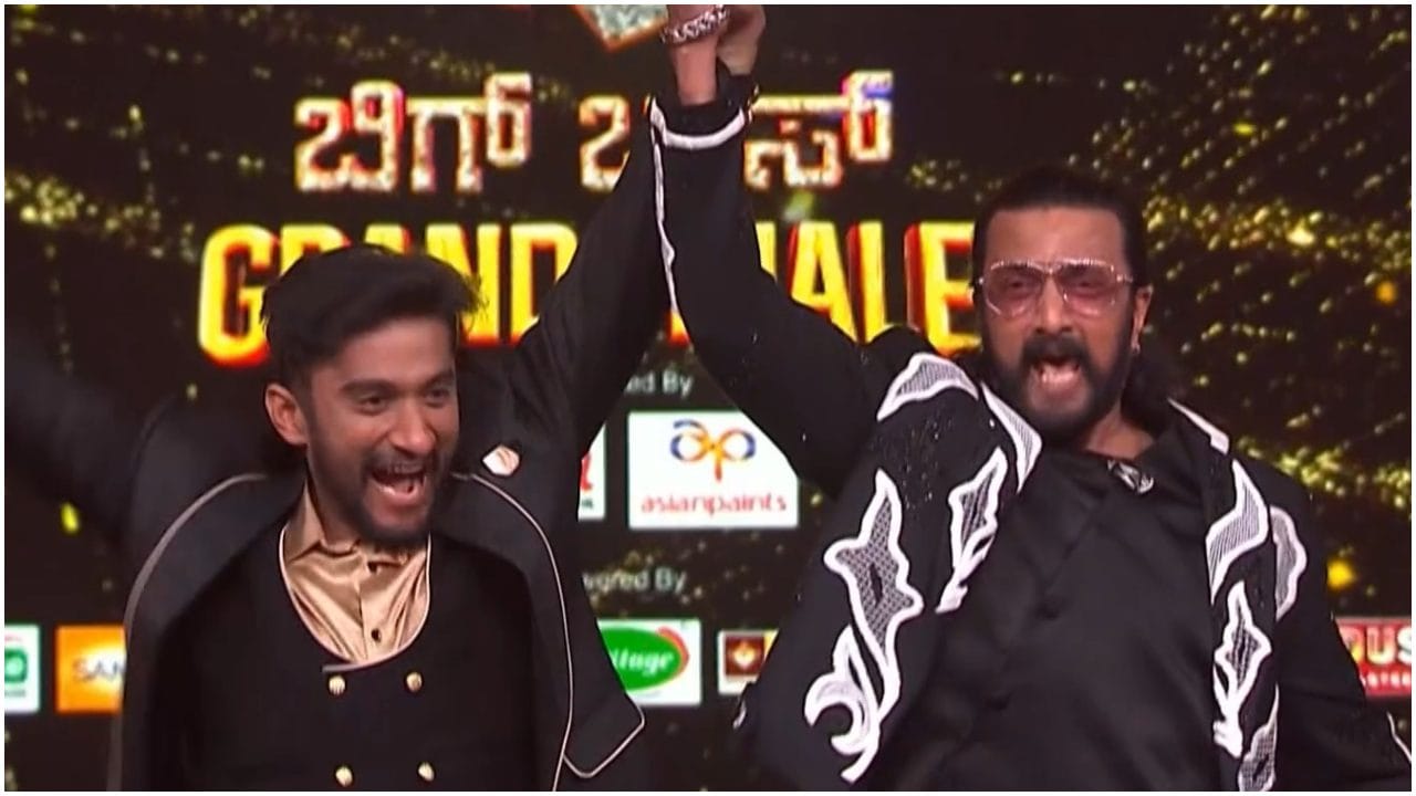 ‘ಬಿಗ್ ಬಾಸ್ ಕನ್ನಡ ಸೀಸನ್ 12’ರ ವಿನ್ನರ್ ಆಗಿ ಗಿಲ್ಲಿ ನಟ ಹೊರ ಹೊಮ್ಮಿದ್ದಾರೆ. ಅವರಿಗೆ ಅಭೂತಪೂರ್ವ ಗೆಲುವು ಸಿಕ್ಕಿದೆ. 24 ಸ್ಪರ್ಧಿಗಳನ್ನು ಹಿಂದಿಕ್ಕಿ ಗೆಲುವನ್ನು ಕಂಡರು. ರನ್ನರ್ ಅಪ್ ಸ್ಥಾನಕ್ಕೆ ರಕ್ಷಿತಾ ಶೆಟ್ಟಿ ಖುಷಿಪಟ್ಟಿದ್ದಾರೆ. 