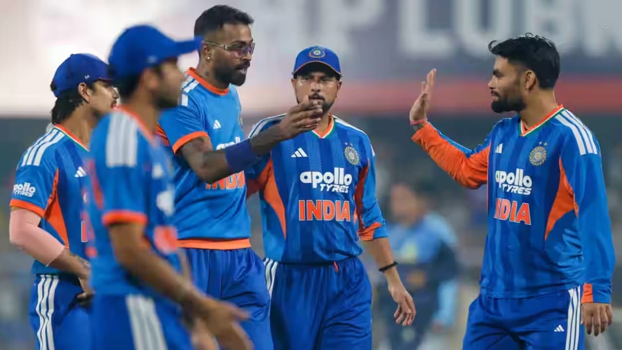 ಭಾರತ ತಂಡವು ಕೊನೆಯ ಬಾರಿ ಟಿ20 ಸರಣಿ ಸೋತಿದ್ದು 2023 ರಲ್ಲಿ. ವೆಸ್ಟ್ ಇಂಡೀಸ್ ವಿರುದ್ಧದ ಈ ಸೋಲಿನ ಬಳಿಕ ಟೀಮ್ ಇಂಡಿಯಾ ತಂಡವು ಸತತವಾಗಿ ಟಿ20 ಸರಣಿ ಗೆಲುತ್ತಾ ಬಂದಿದೆ. ಈ ದಾಖಲೆಯ ನಾಗಾಲೋಟ ಇದೀಗ ನ್ಯೂಝಿಲೆಂಡ್ ವಿರುದ್ಧ ಕೂಡ ಮುಂದುವರೆದಿದೆ.