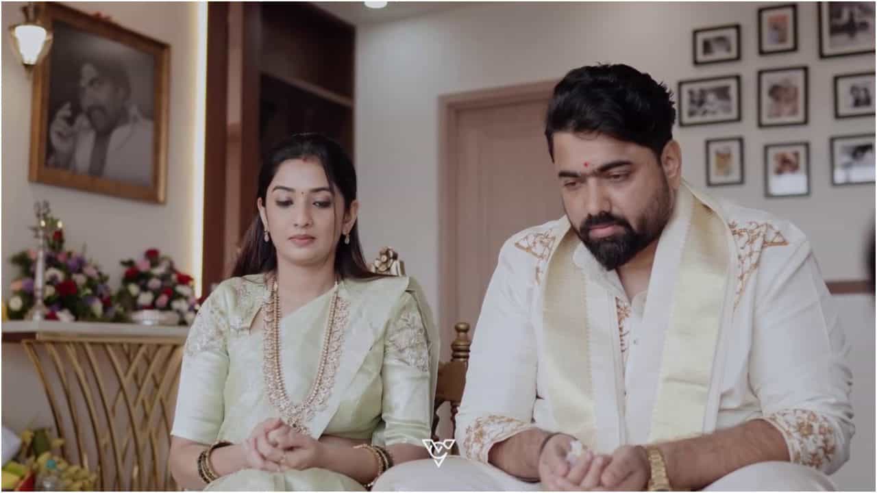 ಸೋನಲ್ ಮೊಂತೆರೋ ಹಾಗೂ ತರುಣ್ ಸುಧೀರ್ ಅವರು ಹೊಸ ಮನೆಗೆ ಪ್ರವೇಶಿಸಿದ್ದಾರೆ. ಈ ಸಂದರ್ಭದ ಫೋಟೋಗಳು ವೈರಲ್ ಆಗಿವೆ. ಇಡೀ ಮನೆ ತುಂಬಾನೇ ಸುಂದರವಾಗಿದೆ. ಪ್ರವೇಶದ ಫೋಟೋಗಳು ಗಮನ ಸೆಳೆದಿವೆ.