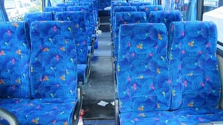 ಬಸ್ಸಿನ ಸೀಟುಗಳು ಗಾಢ ಬಣ್ಣದಲ್ಲಿರಲು ಕಾರಣ ಇದೇ ನೋಡಿ