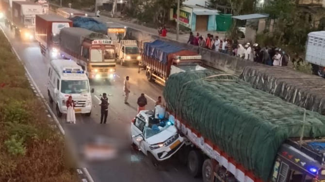 ತಿಂಗಳಲ್ಲಿ 15 ಮಂದಿ ಸಾವು: ಮೃತ್ಯುಕೂಪವಾದ ತುಮಕೂರು ರಾಷ್ಟ್ರೀಯ ಹೆದ್ದಾರಿ?