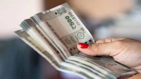 ಮನೆಯಲ್ಲಿ ತಪ್ಪಿಯೂ ಈ ಜಾಗದಲ್ಲಿ ಹಣ ಇಡಬೇಡಿ, ಸಾಲ ಹೆಚ್ಚಾಗಬಹುದು