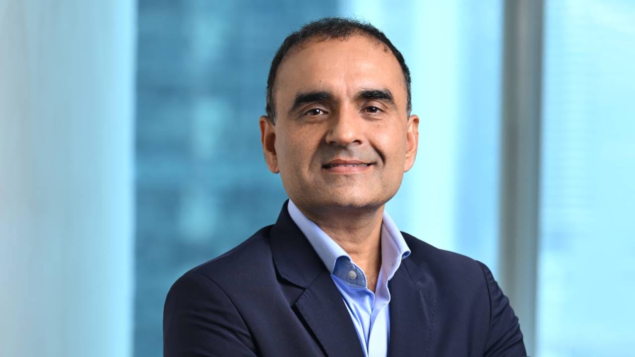 ಪಿಂಚಣಿದಾರರ ಆದಾಯದ ಮೇಲೆ ತೆರಿಗೆ ದೊಡ್ಡ ಹೊರೆಯಾಗುತ್ತದೆ. ಇತರ ನಿಶ್ಚಿತ ಬಡ್ಡಿ ಸ್ಕೀಮ್​ಗಳಲ್ಲಿರುವಂತೆ ಬಡ್ಡಿ ಅಥವಾ ಲಾಭಕ್ಕೆ ಮಾತ್ರವೇ ಟ್ಯಾಕ್ಸ್ ಹಾಕಬಹುದು. ಇದರಿಂದ ಪಿಂಚಣಿದಾರರಿಗೆ ನಿವೃತ್ತಿ ನಂತರದ ಆದಾಯ ಹೆಚ್ಚಲು ಸಾಧ್ಯವಾಗುತ್ತದೆ ಎಂದು ಟಾಟಾ ಎಐಎ ಲೈಫ್ ಇನ್ಷೂರೆನ್ಸ್ ಸಿಇಒ ವೆಂಕಿ ಅಯ್ಯರ್ ತಿಳಿಸಿದ್ದಾರೆ.