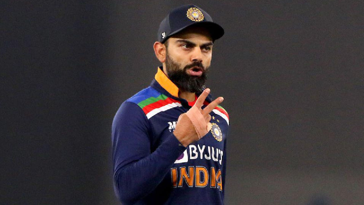 ವಿರಾಟ್ ಕೊಹ್ಲಿ ನಾಯಕತ್ವದಲ್ಲಿ ಟೀಮ್ ಇಂಡಿಯಾ 52 ಟಿ20 ಪಂದ್ಯಗಳಲ್ಲಿ ಕಣಕ್ಕಿಳಿದಿದೆ. ಈ ವೇಳೆ 32 ಮ್ಯಾಚ್​ಗಳಲ್ಲಿ ಭಾರತ ತಂಡ ಗೆಲುವು ದಾಖಲಿಸಿದೆ. ಇನ್ನು 18 ಪಂದ್ಯಗಳಲ್ಲಿ ಟೀಮ್ ಇಂಡಿಯಾ ಸೋತರೆ, 2 ಮ್ಯಾಚ್ ಟೈನಲ್ಲಿ ಅಂತ್ಯ ಕಂಡಿತ್ತು. ಹಾಗೆಯೇ ಎರಡು ಪಂದ್ಯಗಳು ರದ್ದಾಗಿದ್ದವು.