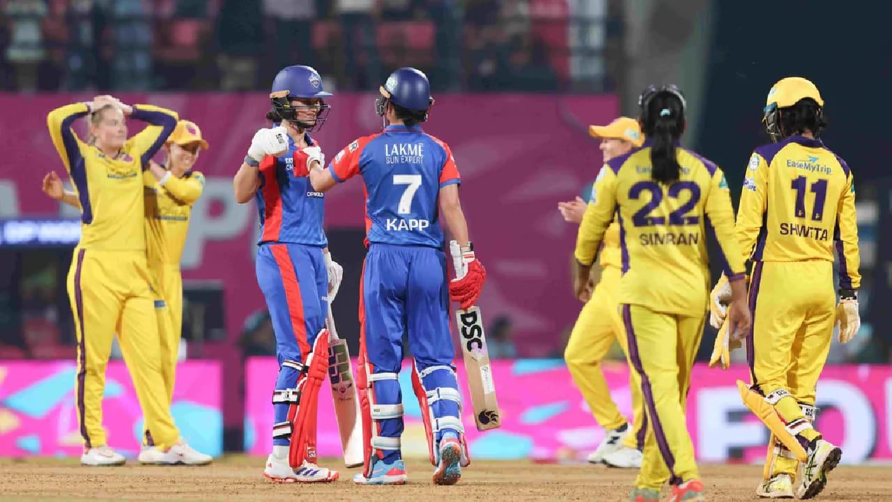 ಅಂದರೆ ಡೆಲ್ಲಿ ಕ್ಯಾಪಿಟಲ್ಸ್, ಯುಪಿ ವಾರಿಯರ್ಸ್, ಗುಜರಾತ್ ಜೈಂಟ್ಸ್ ತಲಾ 2 ಮ್ಯಾಚ್ ಗಳಲ್ಲಿ ಮಾತ್ರ ಜಯ ಸಾಧಿಸಿದೆ. ಈ ಎರಡು ಗೆಲುವುಗಳ ಹೊರತಾಗಿಯೂ ಈ ತಂಡಗಳ ನೆಟ್ ರನ್ ರೇಟ್ ಮೈನಸ್ ನಲ್ಲಿದೆ. ಇಲ್ಲಿ ಯುಪಿ ವಾರಿಯರ್ಸ್ -0.483 ನೆಟ್ ರನ್ ರೇಟ್ ಹೊಂದಿದ್ದರೆ, ಡೆಲ್ಲಿ ಕ್ಯಾಪಿಟಲ್ಸ್ -0.586 ನೆಟ್​ನಲ್ಲೇ ಉಳಿದಿದೆ. ಇನ್ನು ಗುಜರಾತ್ ಜೈಂಟ್ಸ್ ಹೊಂದಿರುವ ನೆಟ್ ರನ್ ರೇಟ್ -0.864.