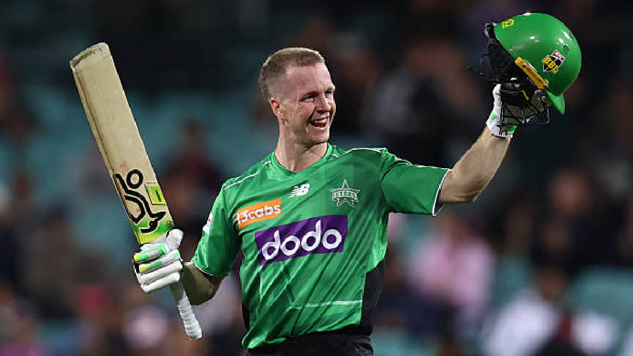 ಅಂದರೆ ಬಿಗ್ ಬ್ಯಾಷ್ ಲೀಗ್​​ ಇತಿಹಾಸದಲ್ಲೇ ಈ ಬಾರಿಯ ಆವೃತ್ತಿಯಲ್ಲಿ ಅತೀ ಹೆಚ್ಚು ಶತಕಗಳು ದಾಖಲಾಗಿವೆ. BBL 2025-26 ರಲ್ಲಿ ಈವರೆಗೆ 8 ಬ್ಯಾಟರ್​​​ಗಳು ಬರೋಬ್ಬರಿ 9 ಸೆಂಚುರಿ ಸಿಡಿಸಿದ್ದಾರೆ. ಇದಕ್ಕೂ ಮುನ್ನ ಬಿಬಿಎಲ್​​ನಲ್ಲಿ ಆರಕ್ಕಿಂತ ಅಧಿಕ ಶತಕ ಮೂಡಿಬಂದಿರಲಿಲ್ಲ ಎಂಬುದು ವಿಶೇಷ.