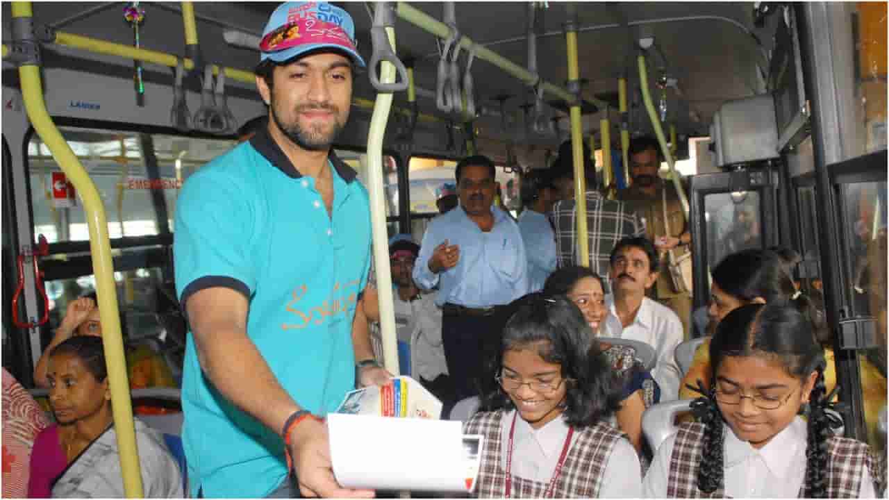 ನನ್ನ ಸಿನಿಮಾ ನೋಡಿ ಎಂದು ಪಾಂಪ್ಲೆಂಟ್ ಹಂಚಿದ್ದ ಯಶ್; ಅಪರೂಪದ ಫೋಟೋ ವೈರಲ್