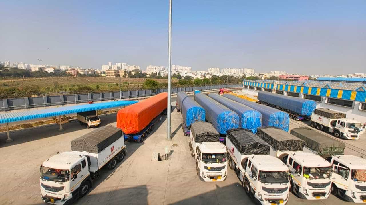 Namma Metro: ಯೆಲ್ಲೋ ಲೈನ್ಗೆ ಬಂತು ಎಂಟನೇ ಚಾಲಕರಹಿತ ಮೆಟ್ರೋ ರೈಲು ! Namma Metro: ಯೆಲ್ಲೋ ಲೈನ್ಗೆ ಬಂತು ಎಂಟನೇ ಚಾಲಕರಹಿತ ಮೆಟ್ರೋ ರೈಲು !