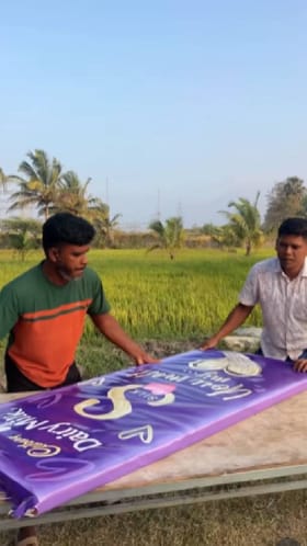 50kg ತೂಕದ ಅತೀ ದೊಡ್ಡ ಡೈರಿ ಮಿಲ್ಕ್ ಚಾಕೊಲೇಟ್ ​ ಹೇಗಿದೆ ನೋಡಿ