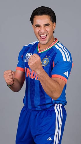 ಒಂದೇ ಮಂತ್ರ, ಅದುವೇ ತಂತ್ರ- 'ಅಭಿ'ಸಿಕ್ಸರ್ ಶರ್ಮಾ