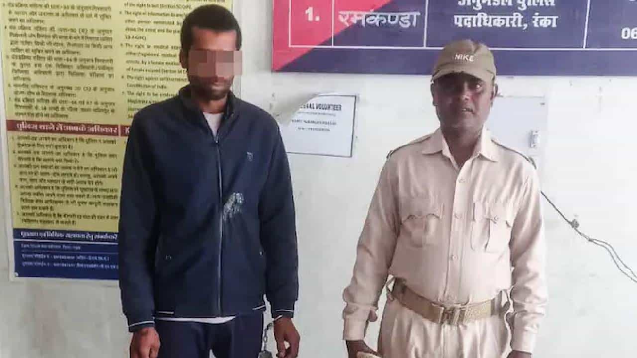 ಗೋಲ್ಗಪ್ಪಲ್ಲಿ ವಿಷ ಬೆರೆಸಿ ಗರ್ಭಿಣಿ ಗೆಳತಿಯ ಕೊಲೆಗೆ ಯತ್ನ, ಆಸ್ಪತ್ರೆಗೆಂದು ಕರೆದು ಕಾಡಿನಲ್ಲಿ ಬಿಟ್ಟು ಬಂದ ವ್ಯಕ್ತಿ