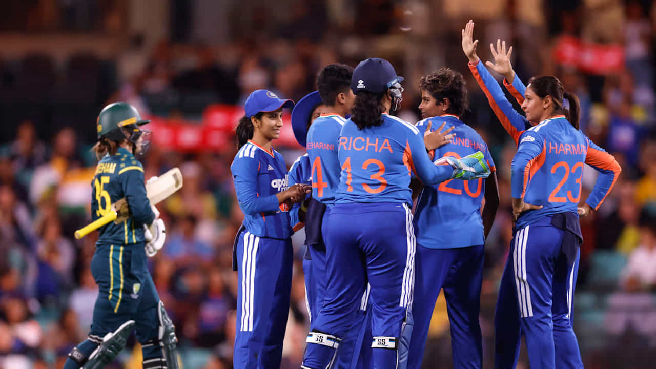 IND vs AUS: ಆಸ್ಟ್ರೇಲಿಯಾವನ್ನು ಅವರ ನೆಲದಲ್ಲೇ ಬಗ್ಗುಬಡಿದ ಟೀಂ ಇಂಡಿಯಾ