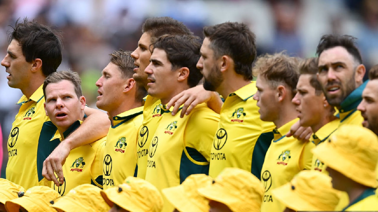 ಫೆಬ್ರವರಿ 7 ರಿಂದ ಶುರುವಾಗಲಿರುವ ಟಿ20 ವಿಶ್ವಕಪ್ಗಾಗಿ ಆಸ್ಟ್ರೇಲಿಯಾ 15 ಸದಸ್ಯರುಗಳ ಬಲಿಷ್ಠ ತಂಡವನ್ನು ಪ್ರಕಟಿಸಿದೆ. ಈ ಹದಿನೈದು ಸದಸ್ಯರುಗಳಲ್ಲಿ ಜೋಶ್ ಹೇಝಲ್ವುಡ್ ಕೂಡ ಕಾಣಿಸಿಕೊಂಡಿದ್ದರು. ಇದಾಗ್ಯೂ ಅವರು ಸಂಪೂರ್ಣ ಫಿಟ್ ಆಗಿಲ್ಲ ಎಂಬ ಮಾಹಿತಿ ಹೊರಬಿದ್ದಿದೆ.