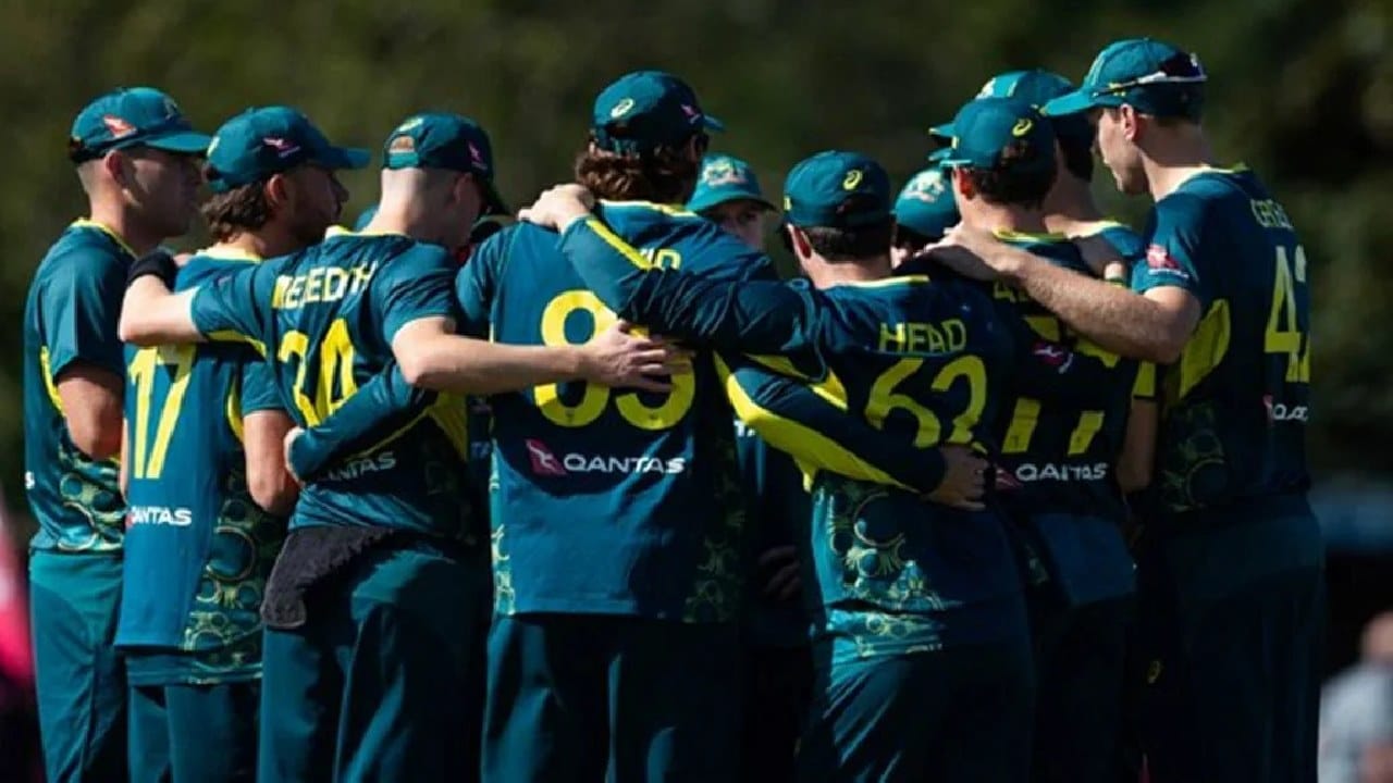 ಇನ್ನು ಈ ಬಾರಿ ಟಿ20 ವಿಶ್ವಕಪ್​​ನಿಂದ ಈವರೆಗೆ ಎಲಿಮಿನೇಟ್ ಆದ ತಂಡಗಳೆಂದರೆ... ನಮೀಬಿಯ, ಒಮಾನ್, ಸ್ಕಾಟ್ಲೆಂಡ್, ಇಟಲಿ ಮತ್ತು ನೇಪಾಳ. ಇನ್ನುಳಿದ ಆಸ್ಟ್ರೇಲಿಯಾ, ಪಾಕಿಸ್ತಾನ್, ಝಿಂಬಾಬ್ವೆ, ಅಫ್ಘಾನಿಸ್ತಾನ್, ನ್ಯೂಝಿಲೆಂಡ್, ಐರ್ಲೆಂಡ್, ಯುಎಸ್​ಎ ತಂಡಗಳು ಇನ್ನೂ ಸಹ ಸೂಪರ್-8 ಹಂತಕ್ಕೇರುವ ರೇಸ್​ನಲ್ಲಿದ್ದಾರೆ.