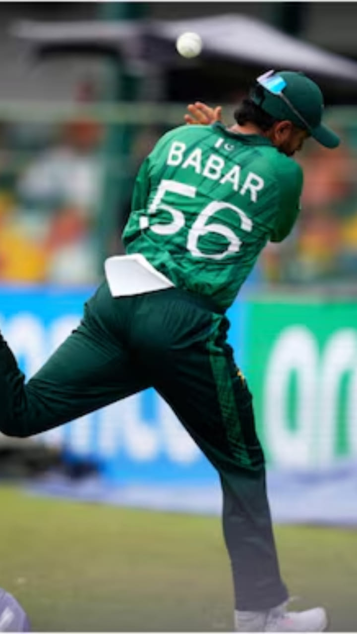 ಅಪರೂಪಕ್ಕೆ ಕಷ್ಟಕರವಾದ ಕ್ಯಾಚ್ ಹಿಡಿದ ಪಾಕ್ ಆಟಗಾರರು