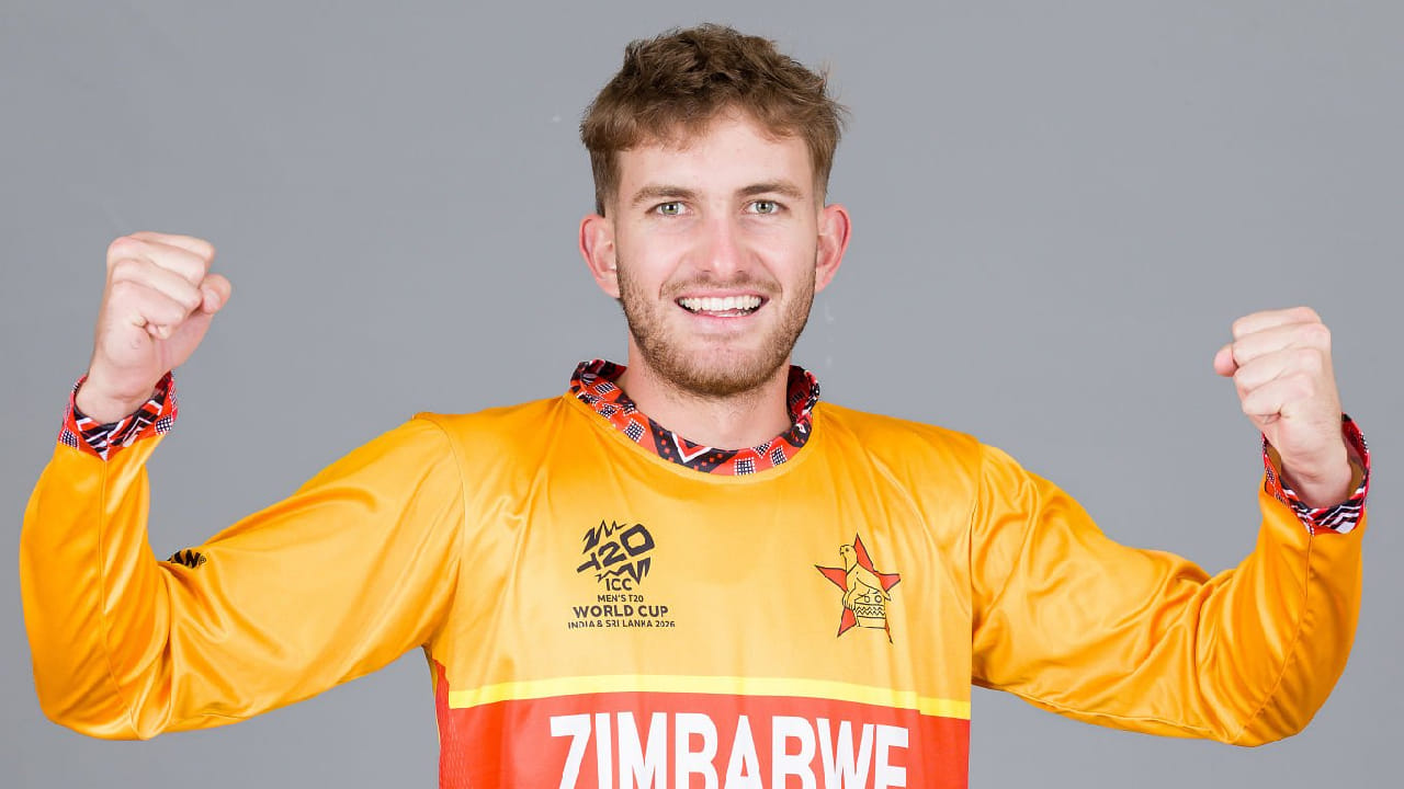 ಟಿ20 ವಿಶ್ವಕಪ್​ನಲ್ಲಿ ಝಿಂಬಾಬ್ವೆ ತಂಡದ ಆರಂಭಿಕ ದಾಂಡಿಗ ಬ್ರಿಯಾನ್ ಬೆನ್ನೆಟ್ (brian bennett) ಹೊಸ ವಿಶ್ವ ದಾಖಲೆ ನಿರ್ಮಿಸಿದ್ದಾರೆ. ಅದು ಸಹ ಬರೋಬ್ಹರಿ 180 ರನ್​ಗಳನ್ನು ಪೇರಿಸುವ ಮೂಲಕ. ಅಂದರೆ ವಿಶ್ವಕಪ್ ಇತಿಹಾಸದಲ್ಲಿ ಔಟ್ ಆಗುವ ಮುನ್ನ ಅತ್ಯಧಿಕ ರನ್​ ಕಲೆಹಾಕಿದ ಬ್ಯಾಟರ್ ಎಂಬ ದಾಖಲೆ ಬ್ರಿಯಾನ್ ಹೆಸರಿಗೆ ಸೇರ್ಪಡೆಯಾಗಿದೆ.