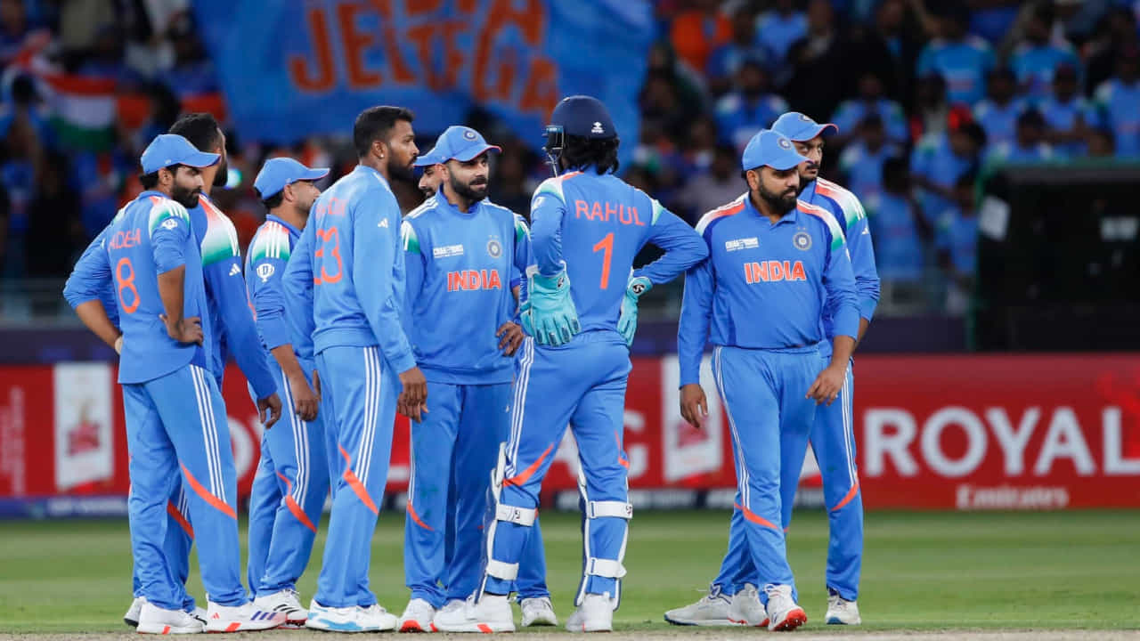 BCCI Central Contracts: 6 ಆಟಗಾರರಿಗೆ ಹಿಂಬಡ್ತಿ; 8 ಪ್ಲೇಯರ್ಸ್​ಗೆ ಗೇಟ್​ಪಾಸ್..!