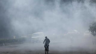 ಬೆಂಗಳೂರಿನಲ್ಲಿ ಕಡಲ್ ಥೆರಪಿ ಟ್ರೆಂಡ್: ಇಲ್ಲಿ ಅಪ್ಪಿಕೊಳ್ಳುತ್ತಾರೆ, ಕೈ ಹಿಡಿಯುತ್ತಾರೆ, ಗಂಟೆಗೆ 5,000 ರೂ.