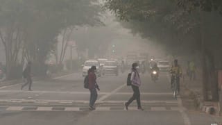 ಎಐ ಸಮ್ಮಿಟ್​ನಲ್ಲಿ ಅರೆಬೆತ್ತಲೆ ಪ್ರತಿಭಟನೆ: ಯುವ ಕಾಂಗ್ರೆಸ್ ನಾಯಕರಿಗೆ ಮಾರ್ಗರೇಟ್ ಆಳ್ವಾ ಶಿಸ್ತಿನ ಪಾಠ