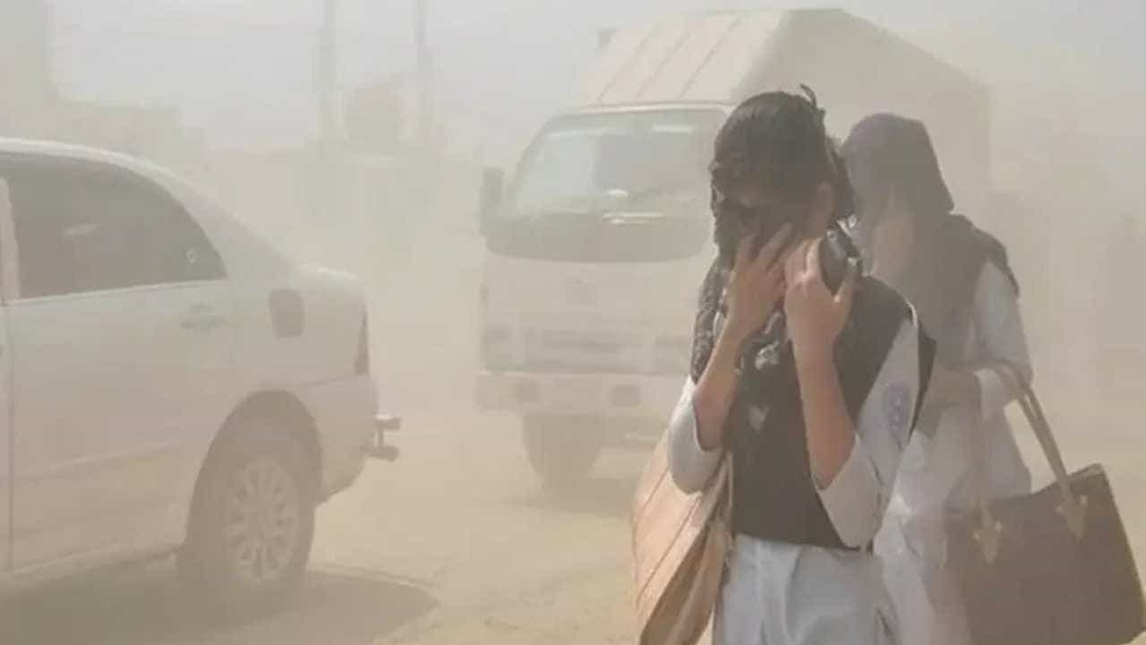 Bengaluru Air Quality: ಬೆಂಗಳೂರಿನ ಜೊತೆಗೆ ಮಂಗಳೂರು, ಬಳ್ಳಾರಿಯಲ್ಲೂ ಕಳಪೆ ಏರ್ ಕ್ವಾಲಿಟಿ