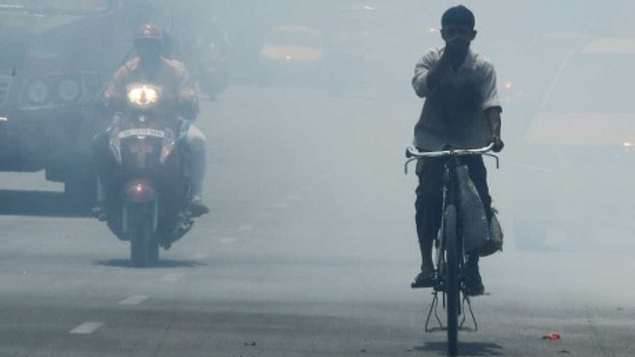 Bengaluru Air Quality: ಬೆಂಗಳೂರಿನ ಏರ್ ಕ್ವಾಲಿಟಿಯಲ್ಲಿ ದಿಢೀರ್ ಸುಧಾರಣೆ; ಮಂಗಳೂರಿನ ವಾಯು ಗುಣಮಟ್ಟ ಪಾತಾಳಕ್ಕೆ! Bengaluru Air Quality: ಬೆಂಗಳೂರಿನ ಏರ್ ಕ್ವಾಲಿಟಿಯಲ್ಲಿ ದಿಢೀರ್ ಸುಧಾರಣೆ; ಮಂಗಳೂರಿನ ವಾಯು ಗುಣಮಟ್ಟ ಪಾತಾಳಕ್ಕೆ!