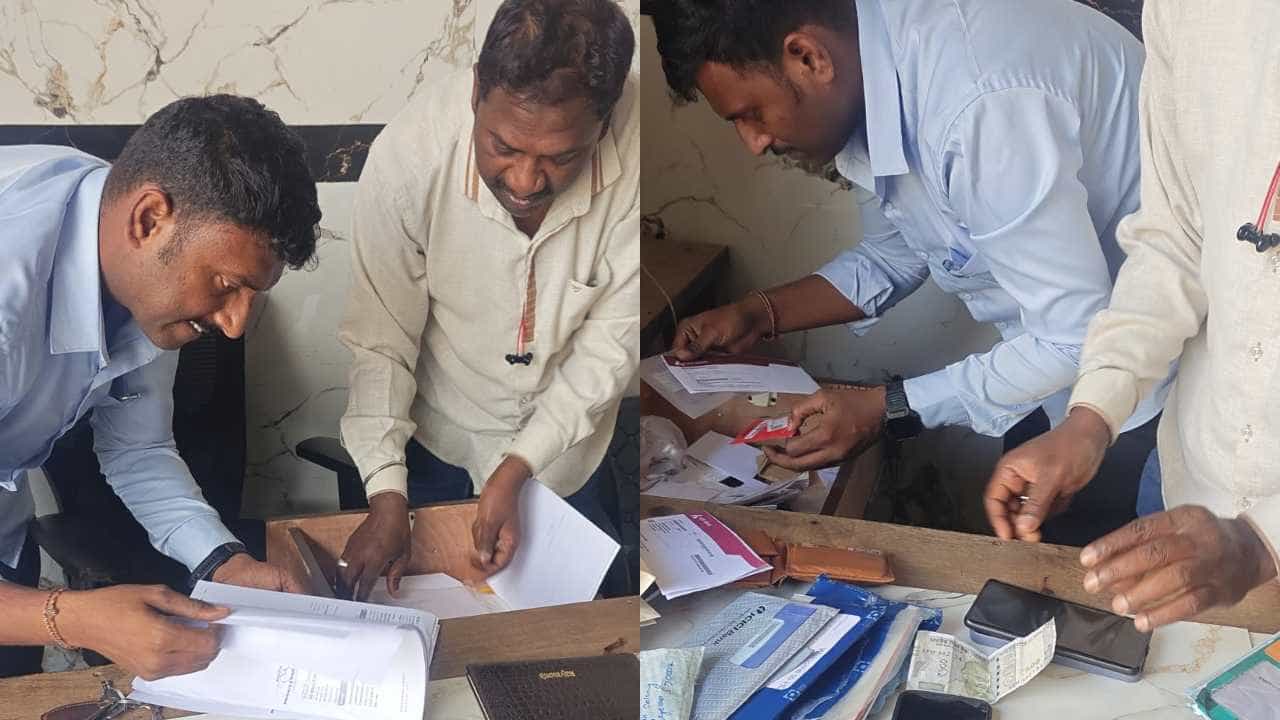 ಮ್ಯೂಲ್ ಅಕೌಂಟ್ ಸೈಬರ್ ದಂಧೆಗೆ ಸಿಐಡಿ ಶಾಕ್: ರಾಜ್ಯಾದ್ಯಂತ ಮೆಗಾ ದಾಳಿ, 13 ಮಾಸ್ಟರ್ ಮೈಂಡ್ಗಳ ಬಂಧನ ಮ್ಯೂಲ್ ಅಕೌಂಟ್ ಸೈಬರ್ ದಂಧೆಗೆ ಸಿಐಡಿ ಶಾಕ್: ರಾಜ್ಯಾದ್ಯಂತ ಮೆಗಾ ದಾಳಿ, 13 ಮಾಸ್ಟರ್ ಮೈಂಡ್ಗಳ ಬಂಧನ