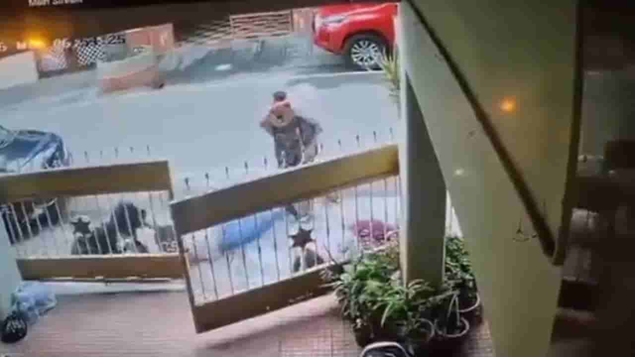 ಮಹಿಳೆಯ ಕುತ್ತಿಗೆ ಮುಖ, ಕೈ-ಕಾಲು ಕಚ್ಚಿ ಹಾಕಿದ ಶ್ವಾನ: ಈ ಭೀಕರ ದಾಳಿಗೆ ಬೆಚ್ಚಿಬಿದ್ದ ಬೆಂಗಳೂರು