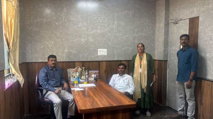 ಸರ್ 12 ಬೇಡ.. 11 ಪರ್ಸೆಂಟ್ ಸಾಕು: ಕಮಿಷನ್ ಪಡೆಯುವಾಗಲೇ ಬಿಜೆಪಿ ಶಾಸಕ ಲಾಕ್, ಇಲ್ಲಿದೆ ಎಕ್ಸ್ಕ್ಲೂಸಿವ್ ವಿಡಿಯೋ ಸರ್ 12 ಬೇಡ.. 11 ಪರ್ಸೆಂಟ್ ಸಾಕು: ಕಮಿಷನ್ ಪಡೆಯುವಾಗಲೇ ಬಿಜೆಪಿ ಶಾಸಕ ಲಾಕ್, ಇಲ್ಲಿದೆ ಎಕ್ಸ್ಕ್ಲೂಸಿವ್ ವಿಡಿಯೋ