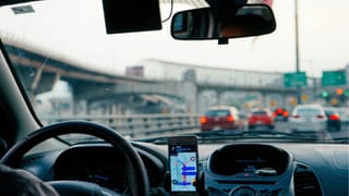 ಪೋಷಕರಿಗೆ ದೊಡ್ಡ ಸವಾಲಾದ ಮಕ್ಕಳ ಮೊಬೈಲ್ ಅಡಿಕ್ಷನ್: ನಿಮ್ಹಾನ್ಸ್ ಮೊರೆ ಹೋದ ಹೆತ್ತವರು