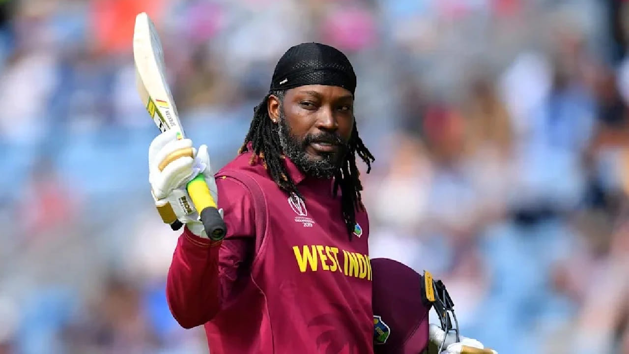 2009ರಲ್ಲಿ ನಡೆದ ಟಿ20 ವಿಶ್ವಕಪ್​​​ನಲ್ಲಿ ಆಸ್ಟ್ರೇಲಿಯಾ ವಿರುದ್ಧದ ಪಂದ್ಯದಲ್ಲಿ ಕ್ರಿಸ್ ಗೇಲ್ ಅಕ್ಷರಶಃ ಅಬ್ಬರಿಸಿದ್ದರು. ಈ ಅಬ್ಬರದೊಂದಿಗೆ ಗೇಲ್ ಕೇವಲ 23 ಎಸೆತಗಳಲ್ಲಿ ಅರ್ಧಶತಕ ಪೂರೈಸಿದ್ದರು. ಈ ಮೂಲಕ ಟಿ20 ವಿಶ್ವಕಪ್​​ನಲ್ಲಿ ಅತೀ ವೇಗದ ಅರ್ಧಶತಕ ಸಿಡಿಸಿದ ವಿಂಡೀಸ್ ದಾಂಡಿಗ ಎನಿಸಿಕೊಂಡಿದ್ದರು.