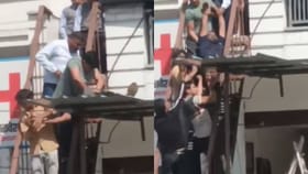 ಹೈ-ಟೆನ್ಷನ್ ಲೈನ್ ಸ್ಪರ್ಶಿಸಿ ಕೆಳಗೆ ಬಿದ್ದ ವ್ಯಕ್ತಿ