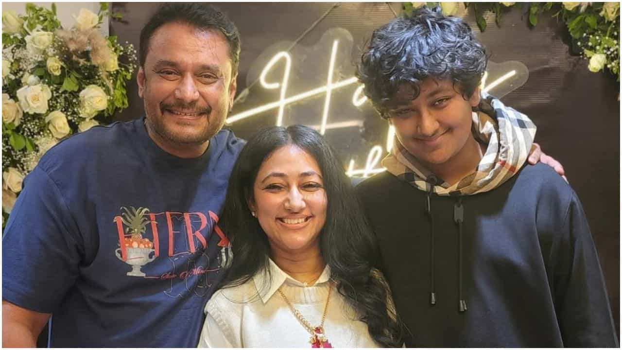 ‘ಪ್ರತಿ ದಿನವನ್ನೂ ಸಂಭ್ರಮಿಸೋ ವ್ಯಕ್ತಿಗೆ ಜನ್ಮದಿನದ ಶುಭಾಶಯ’; ದರ್ಶನ್ಗೆ ವಿಜಯಲಕ್ಷ್ಮೀ ವಿಶ್ ‘ಪ್ರತಿ ದಿನವನ್ನೂ ಸಂಭ್ರಮಿಸೋ ವ್ಯಕ್ತಿಗೆ ಜನ್ಮದಿನದ ಶುಭಾಶಯ’; ದರ್ಶನ್ಗೆ ವಿಜಯಲಕ್ಷ್ಮೀ ವಿಶ್