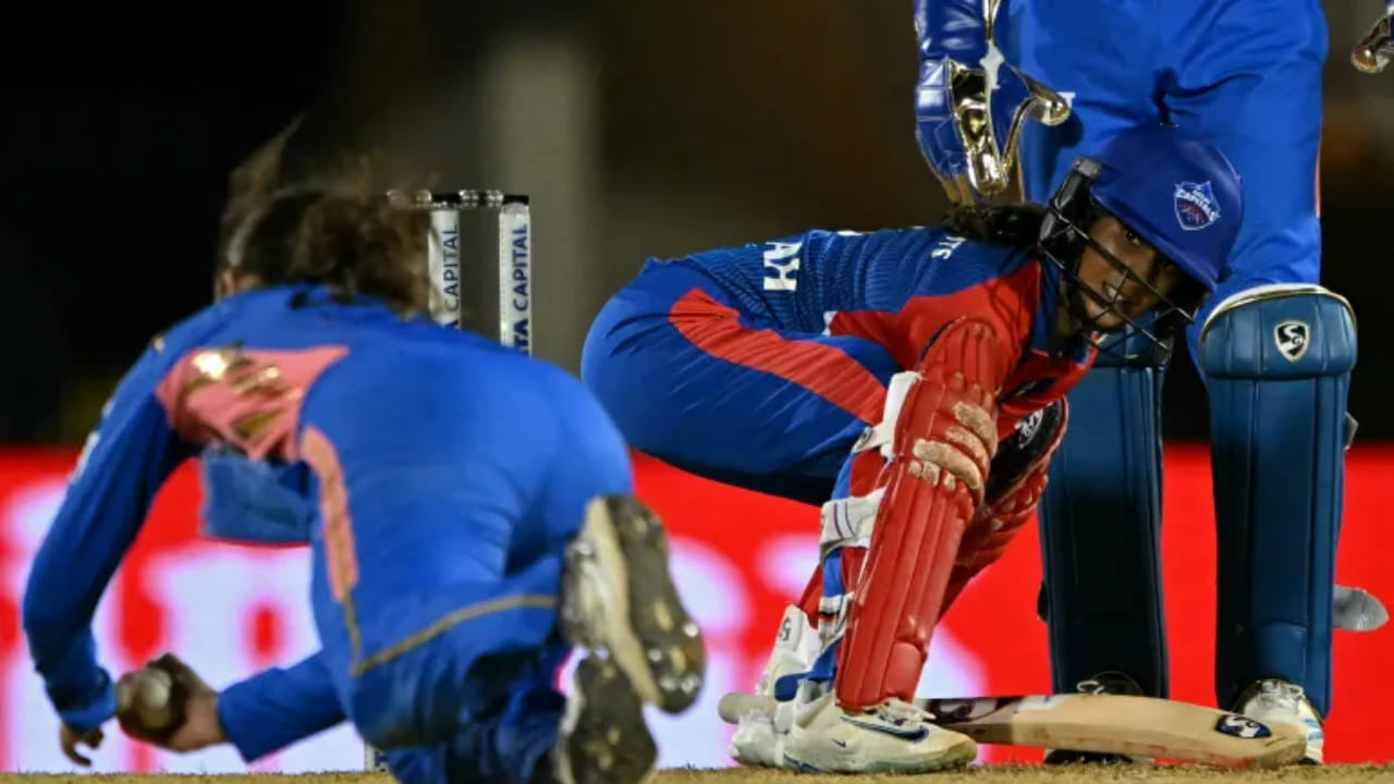 ಕೊನೆಯ ಆವೃತ್ತಿಯಲ್ಲಿ ಅಂದರೆ 2025 ರ ಆವೃತ್ತಿಯಲ್ಲೂ ಡೆಲ್ಲಿ ಕ್ಯಾಪಿಟಲ್ಸ್ ಫೈನಲ್​ಗೇರಿತ್ತು. ಈ ಬಾರಿ ಮುಂಬೈ ಇಂಡಿಯನ್ಸ್ ಎರಡನೇ ಬಾರಿಗೆ ಡೆಲ್ಲಿ ತಂಡಕ್ಕೆ ಎದುರಾಳಿಯಾಗಿತ್ತು. ಈ ಪಂದ್ಯದಲ್ಲಿ ಮೊದಲು ಬ್ಯಾಟಿಂಗ್‌ ಮಾಡಿದ್ದ ಮುಂಬೈ 149 ರನ್ ಕಲೆಹಾಕಿತ್ತು. ಗುರಿ ಬೆನ್ನಟ್ಟಿದ್ದ ಡೆಲ್ಲಿ ತಂಡ 20 ಓವರ್​ಗಳಲ್ಲಿ 141 ರನ್ ಕಲೆಹಾಕಲಷ್ಟೇ ಶಕ್ತವಾಗಿ 8 ರನ್​ಗಳಿಂದ ಸೋತಿತ್ತು.