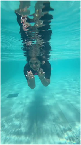 ಸ್ವಿಮ್ಮಿಂಗ್​ ಪೂಲ್​​​ನಲ್ಲಿ ಎಂಜಾಯ್ ಮಾಡಿದ ದೀಪಿಕಾ ದಾಸ್