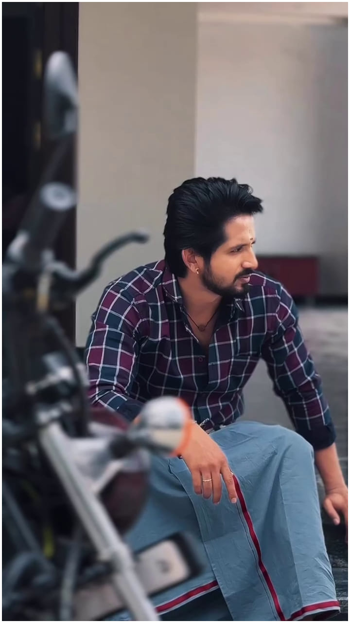 ಭೈರತಿ ರಣಗಲ್ಲು ರೀತಿ ಎಂಟ್ರಿ ಕೊಟ್ಟ ಧನುಷ್