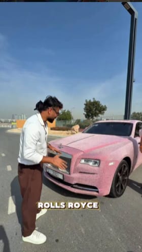 ಸಂಪೂರ್ಣವಾಗಿ ಡೈಮಂಡ್​ ನಿಂದ ವಿನ್ಯಾಸಗೊಳಿಸಿದ ಕಾರು ಹೇಗಿದೆ ನೋಡಿ