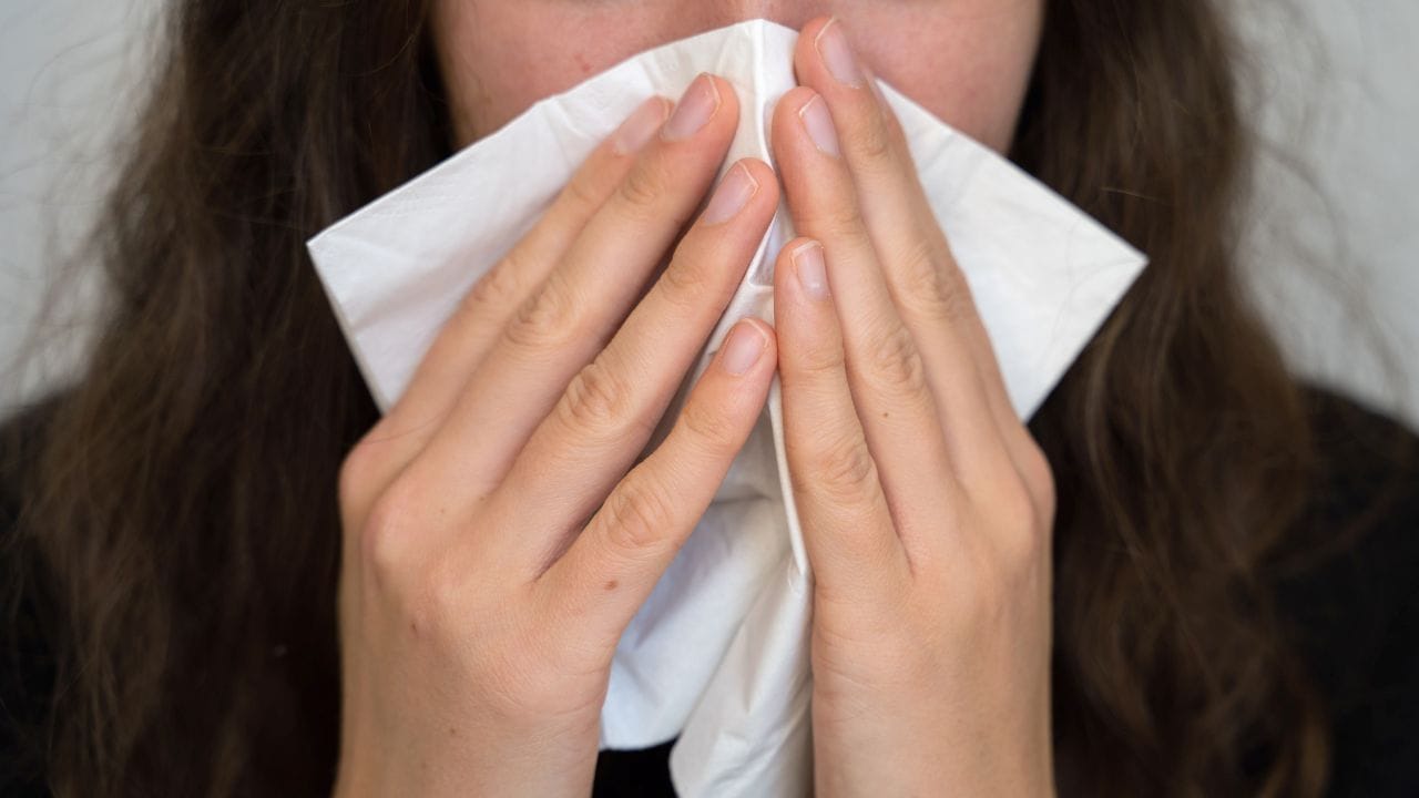 ಕೆಮ್ಮು, ಶೀತ ಇರುವಾಗ ಬಾಳೆಹಣ್ಣಿನ ಸೇವನೆ ಒಳ್ಳೆಯದಲ್ಲವೇ? ಆಯುರ್ವೇದ ತಜ್ಞರ ಅಭಿಪ್ರಾಯವೇನು? ಕೆಮ್ಮು, ಶೀತ ಇರುವಾಗ ಬಾಳೆಹಣ್ಣಿನ ಸೇವನೆ ಒಳ್ಳೆಯದಲ್ಲವೇ? ಆಯುರ್ವೇದ ತಜ್ಞರ ಅಭಿಪ್ರಾಯವೇನು?