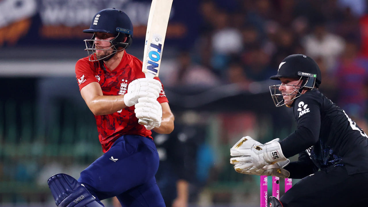 ENG vs NZ: ಗೆಲ್ಲುವ ಪಂದ್ಯ ಕೈಚೆಲ್ಲಿದ ನ್ಯೂಜಿಲೆಂಡ್; ಪಾಕ್ ಸೆಮೀಸ್ ಆಸೆ ಜೀವಂತ