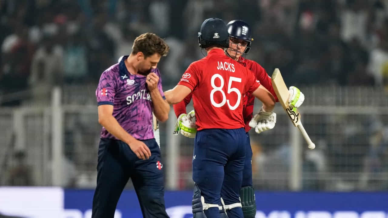 ENG vs SCO: ಸೋಲಿನಿಂದ ಪಾರಾದರೂ ಇಂಗ್ಲೆಂಡ್ಗೆ ತಪ್ಪಿಲ್ಲ ಸಂಕಷ್ಟ ENG vs SCO: ಸೋಲಿನಿಂದ ಪಾರಾದರೂ ಇಂಗ್ಲೆಂಡ್ಗೆ ತಪ್ಪಿಲ್ಲ ಸಂಕಷ್ಟ