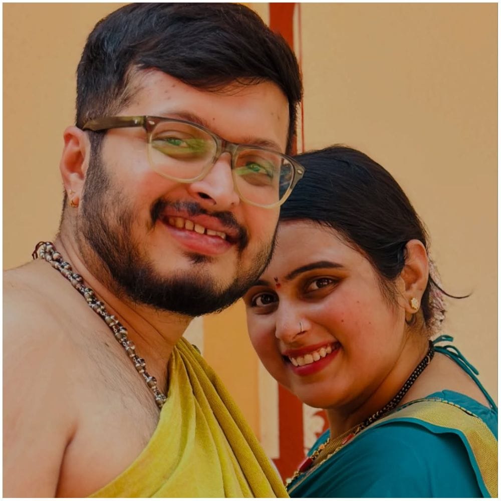 ಗೀತಾ ಭಾರತಿ ಭಟ್ ಅವರು ಕಿರುತೆರೆ ಹಾಗೂ ಹಿರಿತೆರೆಯಲ್ಲಿ ಕಾಣಿಸಿಕೊಂಡಿದ್ದಾರೆ. ಅವರ ನಟನೆಗೆ ಎಲ್ಲ ಕಡೆಯಿಂದ ಮೆಚ್ಚುಗೆ ಸಿಕ್ಕಿದೆ. ಗೀತಾ ಭಾರತಿ ಭಟ್ ಅವರು ಈಗ ನಟನೆಯಲ್ಲಿ ಅಷ್ಟು ಆಯಕ್ಟೀವ್ ಆಗಿಲ್ಲ.