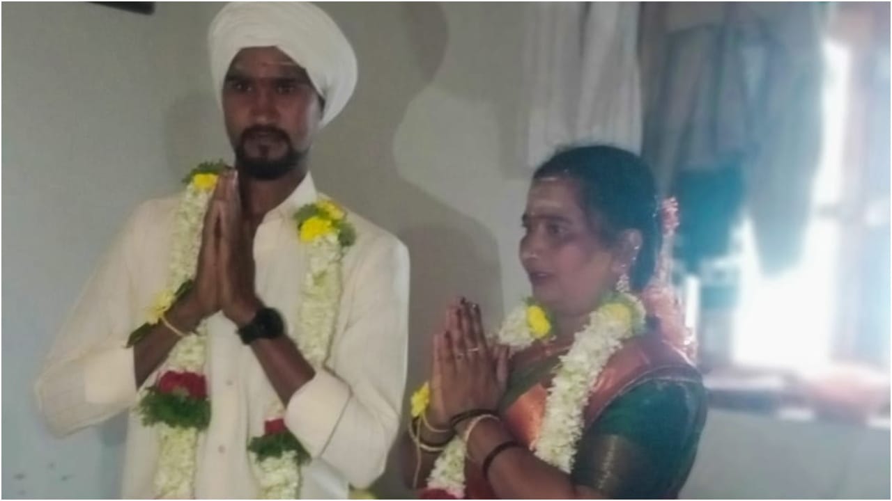 ಹಾವೇರಿ ಜಿಲ್ಲೆ ರಾಣೆಬೆನ್ನೂರು ತಾಲೂಕಿನ ತುಮ್ಮಿನಕಟ್ಟಿ ಗ್ರಾಮದಲ್ಲಿ ಈ ಘಟನೆ ನಡೆದಿದ್ದು, ರವಿಚಂದ್ರ ಎಂಬ ಯುವಕ ಮೋಸಹೋದ ಅಮಾಯಕನಾಗಿದ್ದಾನೆ. ತುಮಕೂರಿನ ಪಾವಗಡ ಮೂಲದ ರೇಖಾ ಎಂಬ ಮಹಿಳೆ ಆತನನ್ನು ಮದುವೆಯಾದ್ದಲ್ಲದೆ, ಸುಮಾರು 2.5 ಲಕ್ಷ ರೂಪಾಯಿ ವಧು ದಕ್ಷಿಣೆ ಪಡೆದ್ದಾಳೆ.