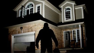 Bengaluru: ಬಾಡಿಗೆ ಮನೆ ಹುಡುಕಲು ಹೋದಾಗ ಕಳ್ಳತನ ನಡೆಸಿ ಸಿಕ್ಕಿಬಿದ್ದ ಫೋಟೋಗ್ರಾಫರ್​​