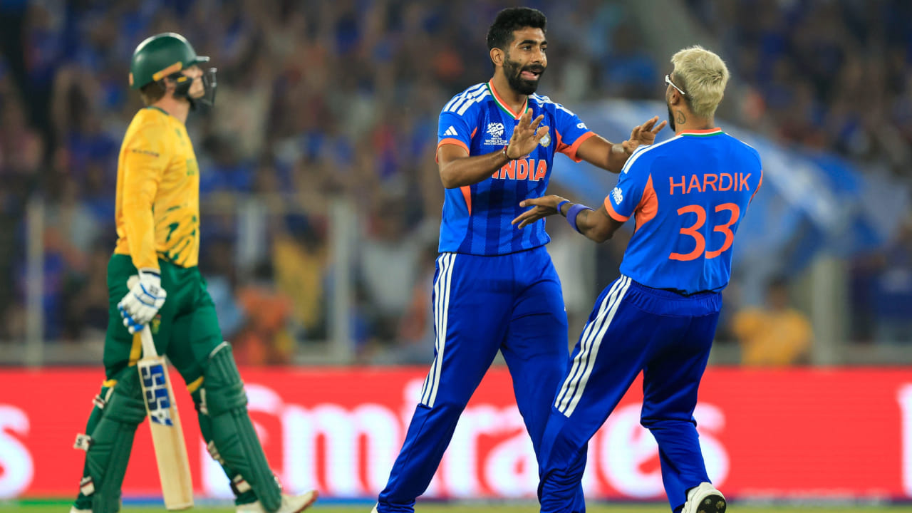 ಮತ್ತೊಂದೆಡೆ, 2026 ರ ಟಿ 20 ವಿಶ್ವಕಪ್‌ನ ಕೆಲವೇ ದಿನಗಳಲ್ಲಿ ಐಪಿಎಲ್ ಪ್ರಾರಂಭವಾಗಲಿದೆ. ವಿಶ್ವಕಪ್ ಪಂದ್ಯಗಳು ನಡೆದ ಕ್ರೀಡಾಂಗಣಗಳನ್ನು ಮತ್ತೆ ಐಪಿಎಲ್‌ಗಾಗಿ ಸಿದ್ಧಪಡಿಸಲು ಮೈದಾನದ ಸಿಬ್ಬಂದಿ ಮತ್ತು ಸಹಾಯಕ ಸಿಬ್ಬಂದಿಗೆ ಸ್ವಲ್ಪ ಸಮಯ ಮಾತ್ರ ಇರುತ್ತದೆ. ಈ ಎಲ್ಲಾ ಸವಾಲುಗಳನ್ನು ಬಿಸಿಸಿಐ ಹೇಗೆ ನಿವಾರಿಸುತ್ತದೆ ಮತ್ತು ಈ ಮೆಗಾ ಟೂರ್ನಮೆಂಟ್ ಅನ್ನು ಹೇಗೆ ಆಯೋಜಿಸುತ್ತದೆ ಎಂಬುದನ್ನು ಕಾದು ನೋಡಬೇಕಾಗಿದೆ.