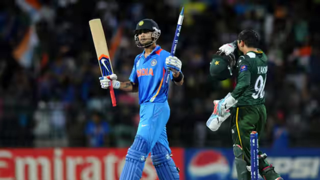 2012 ರಲ್ಲಿ ನಡೆದ ಟಿ20 ವಿಶ್ವಕಪ್​ನಲ್ಲಿ ಭಾರತ ಹಾಗೂ ಪಾಕಿಸ್ತಾನ ಮೂರನೇ ಬಾರಿಗೆ ಮುಖಾಮುಖಿಯಾಗಿದ್ದವು. ಈ ಪಂದ್ಯದಲ್ಲಿ ಮೊದಲು ಬ್ಯಾಟಿಂಗ್‌ ಮಾಡಿದ್ದ ಪಾಕಿಸ್ತಾನ 128 ರನ್ ಕಲೆಹಾಕಿತು. ಈ ಗುರಿ ಬೆನ್ನಟ್ಟಿದ ಟೀಂ ಇಂಡಿಯಾ ಕೇವಲ 2 ವಿಕೆಟ್ ಕಳೆದುಕೊಂಡು 17 ಓವರ್​ಗಳಲ್ಲಿ ಜಯದ ನಗೆಬೀರಿತು.
